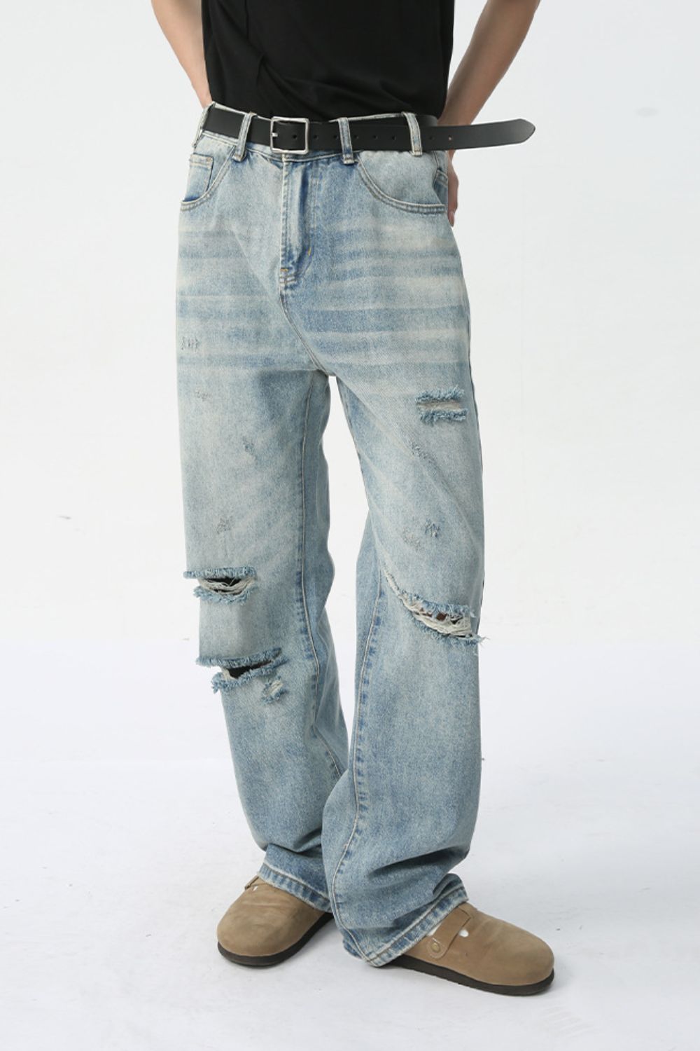 Distressed Wide Leg Jeans