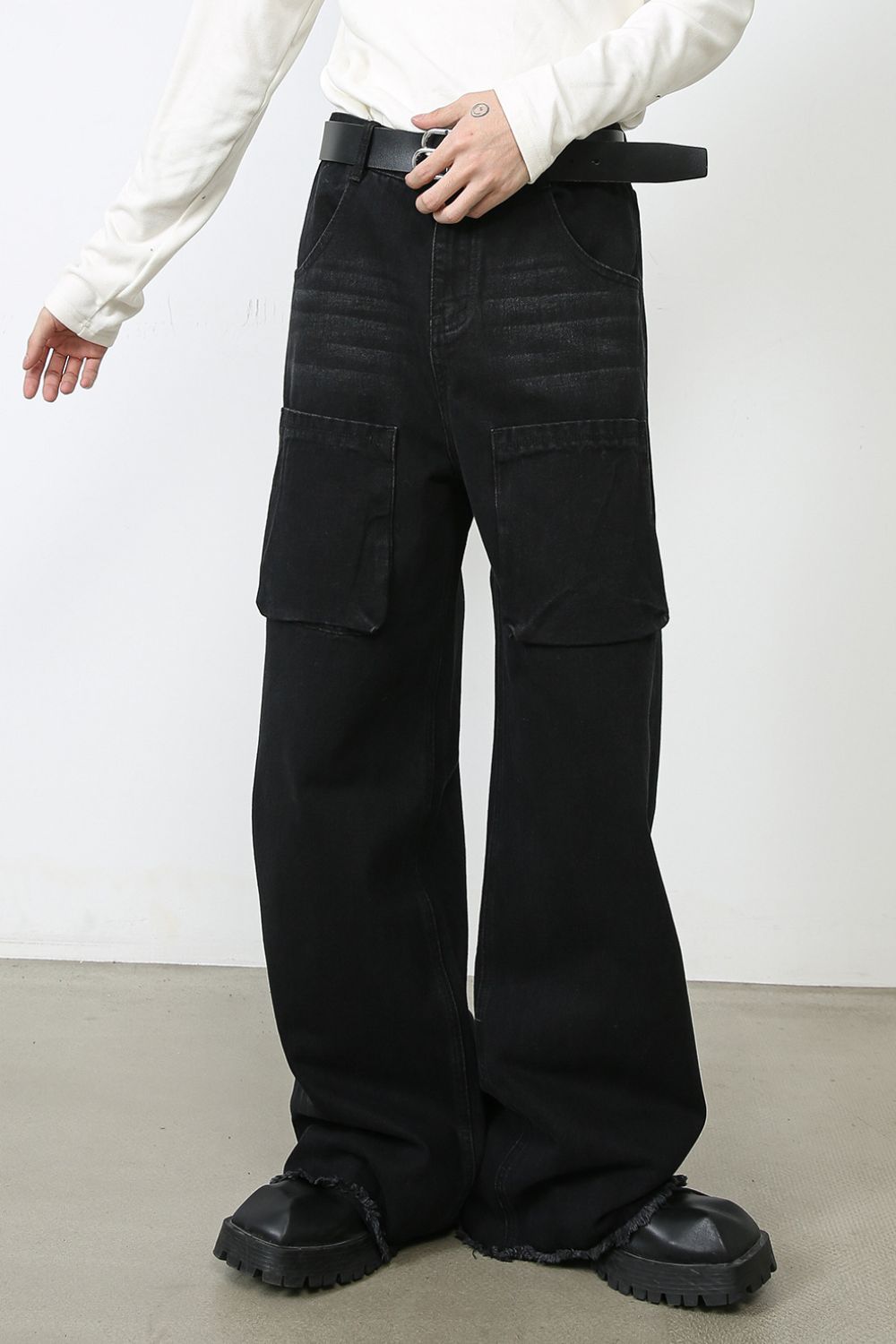 Men's Wide Leg Jeans with Pockets