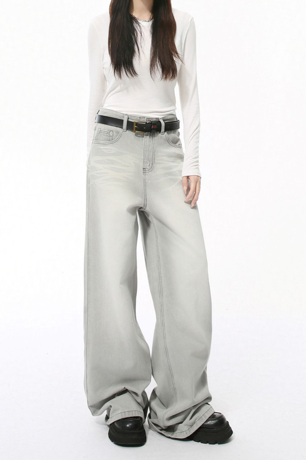 Wide Leg Jeans with Pockets