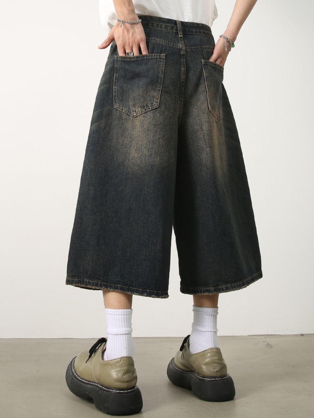 Men's Wide Leg Denim Shorts