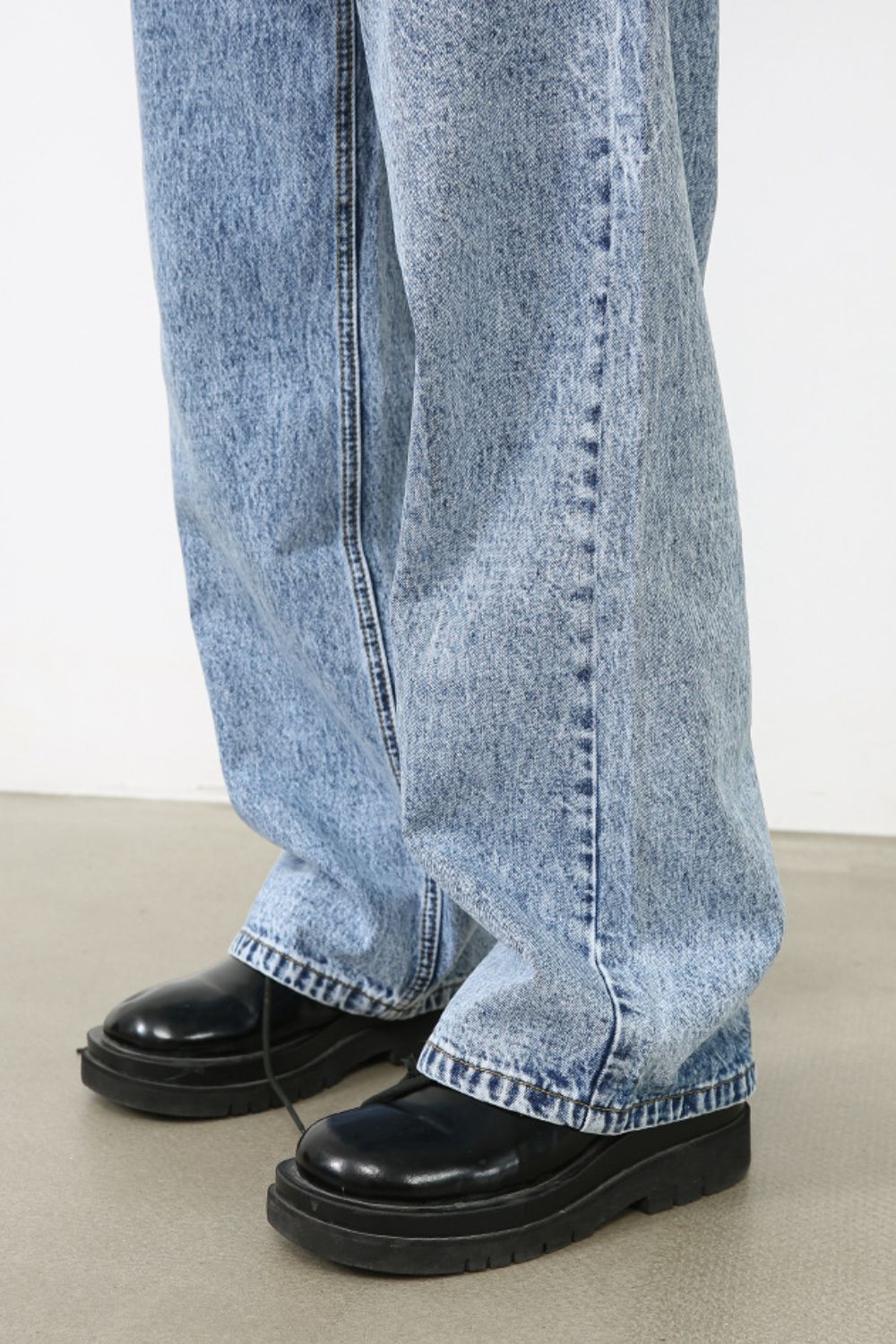 Men's Straight Leg Jeans