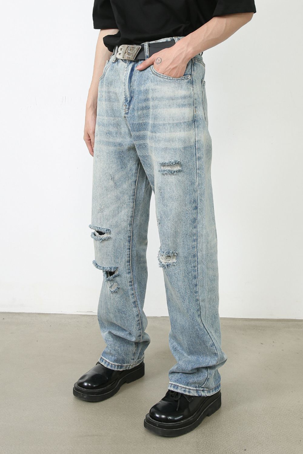 Men's Distressed Jeans with Pockets