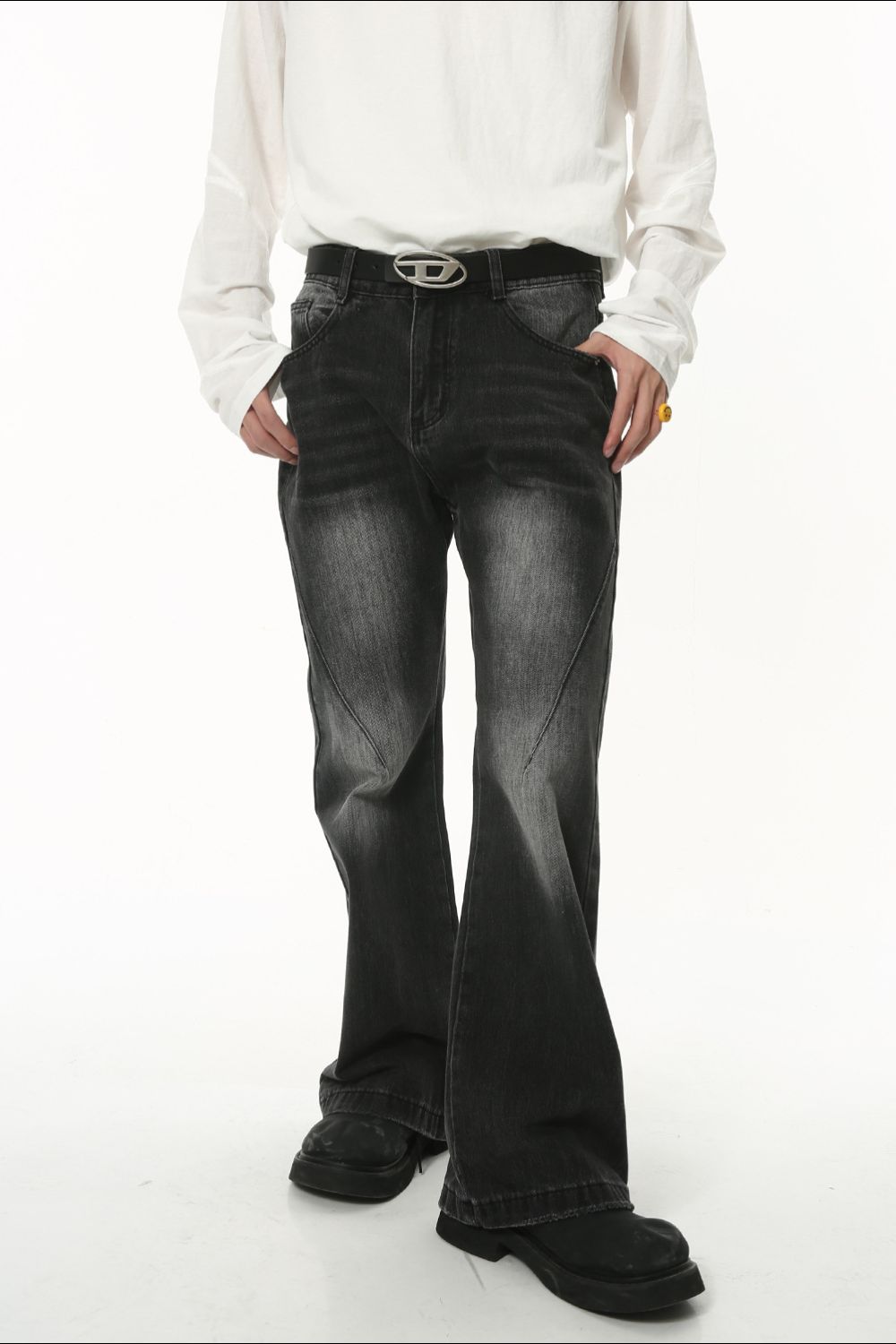 Washed Jeans with Pockets