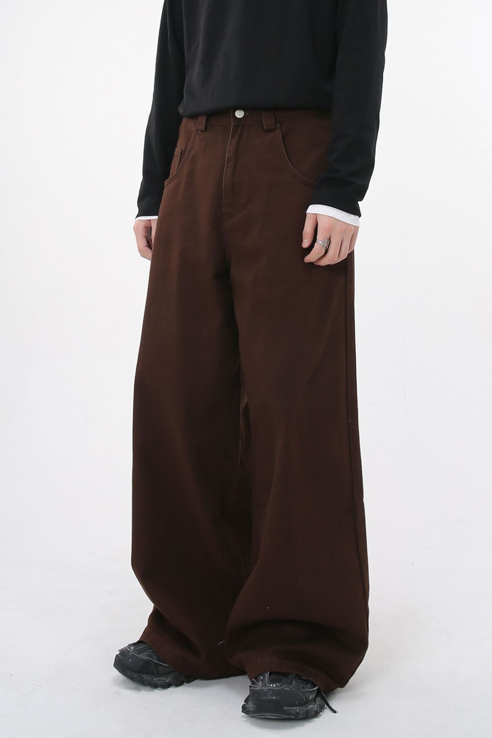 Wide Leg Jeans with Pockets