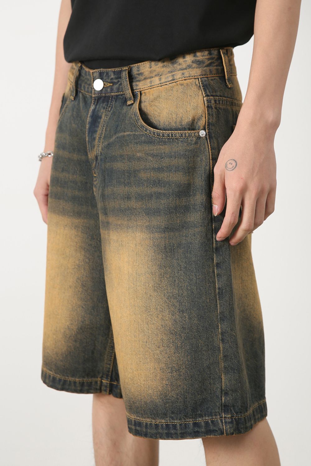 Men's Wasteland Style Demin Shorts with Pockets