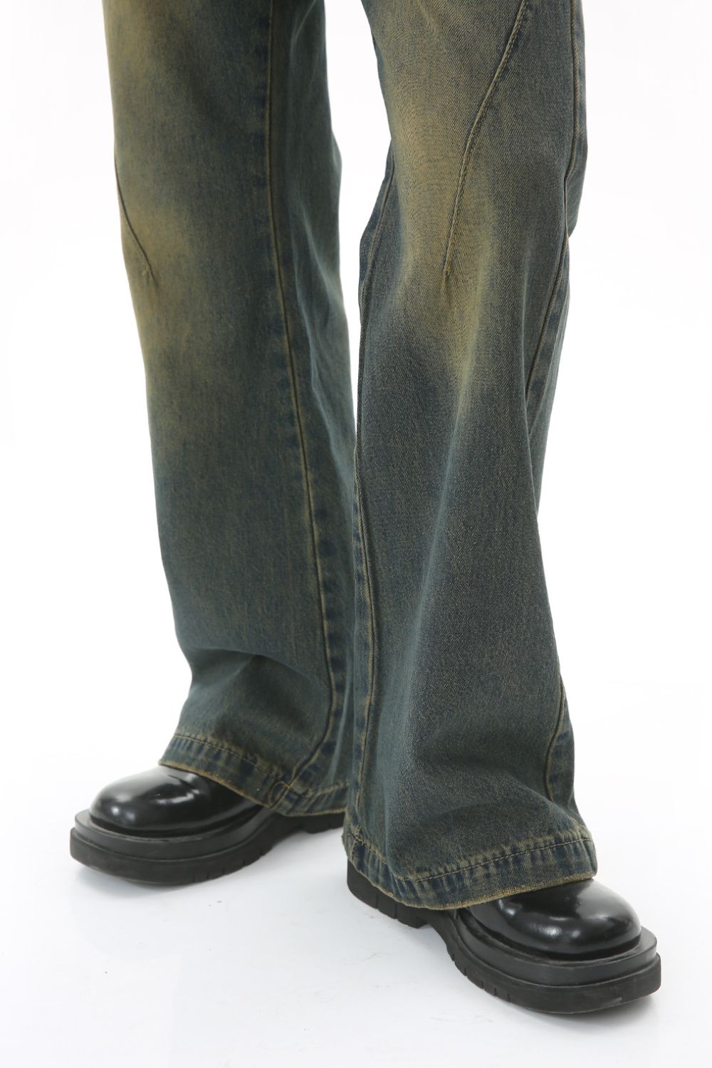 Decorative Seam Jeans with Pockets