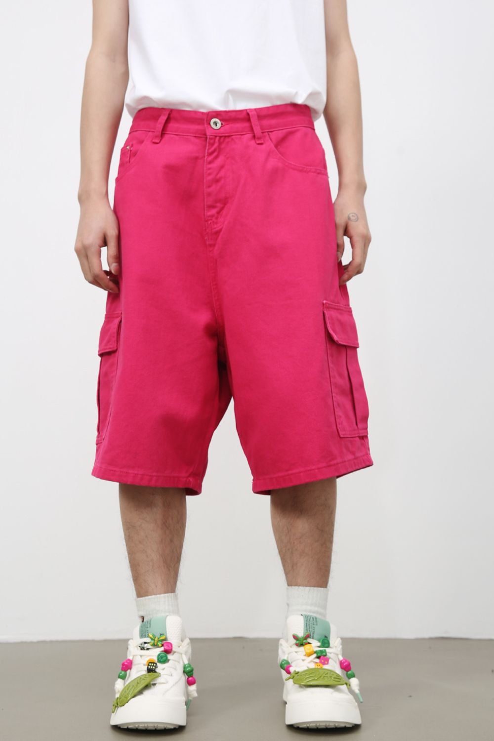Men's Mid Rise Denim Shorts with Cargo Pockets