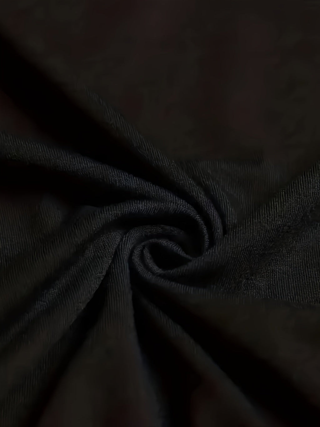 Women's Graphic T-Shirt: Stylish Black Printed Short Sleeves S-2XL