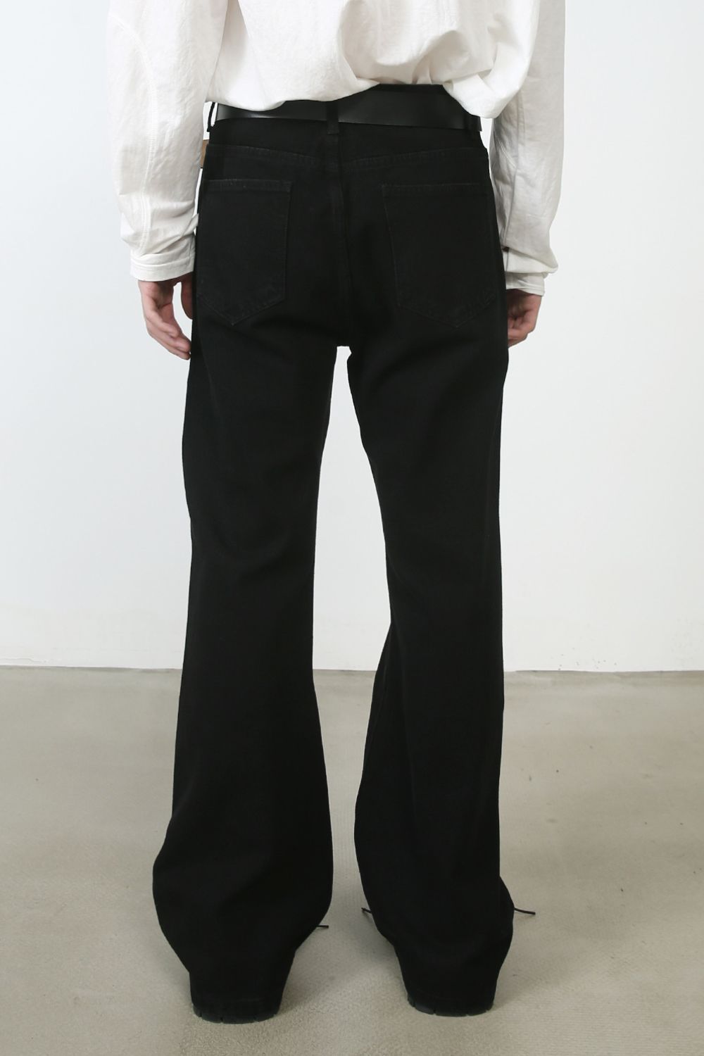 Men's Mid Rise Jeans with Pockets