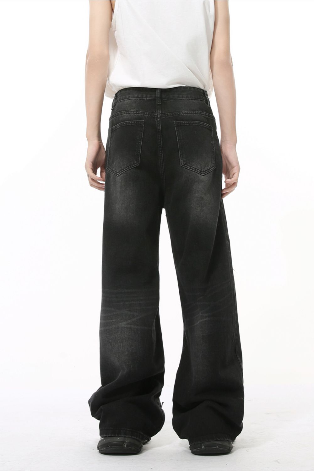 Distressed Wide Leg Jeans