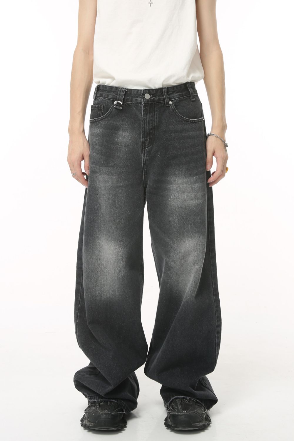 Pocketed Wide Leg Jeans