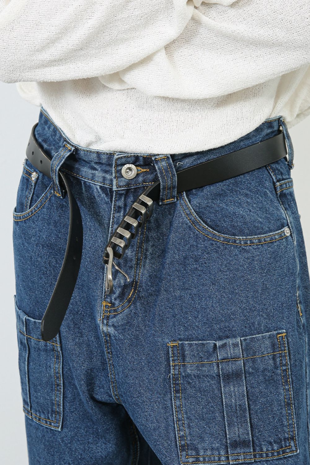 Men's Mid Rise Jeans with Cargo Pockets