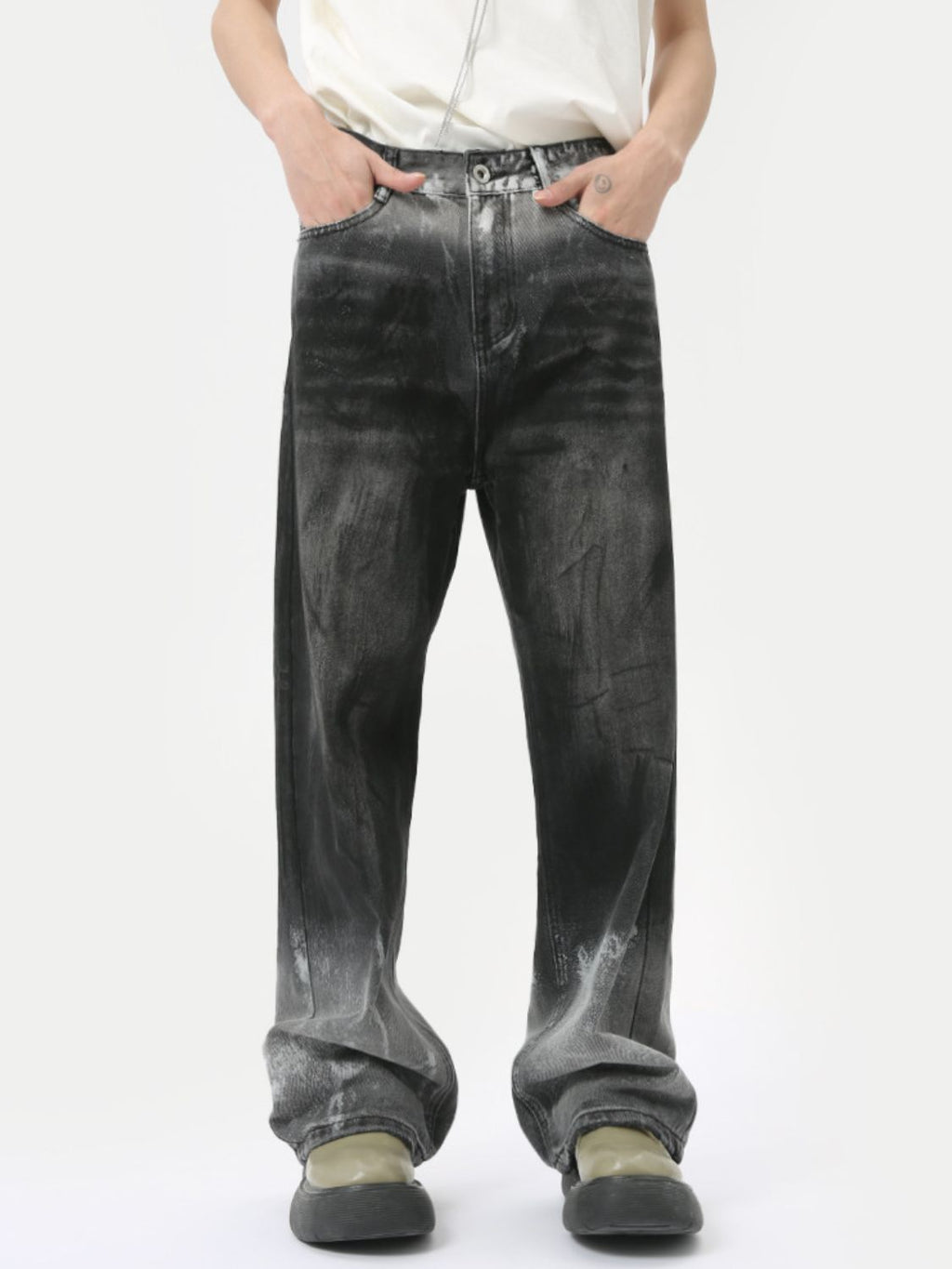 Wide Leg Jeans with Pockets