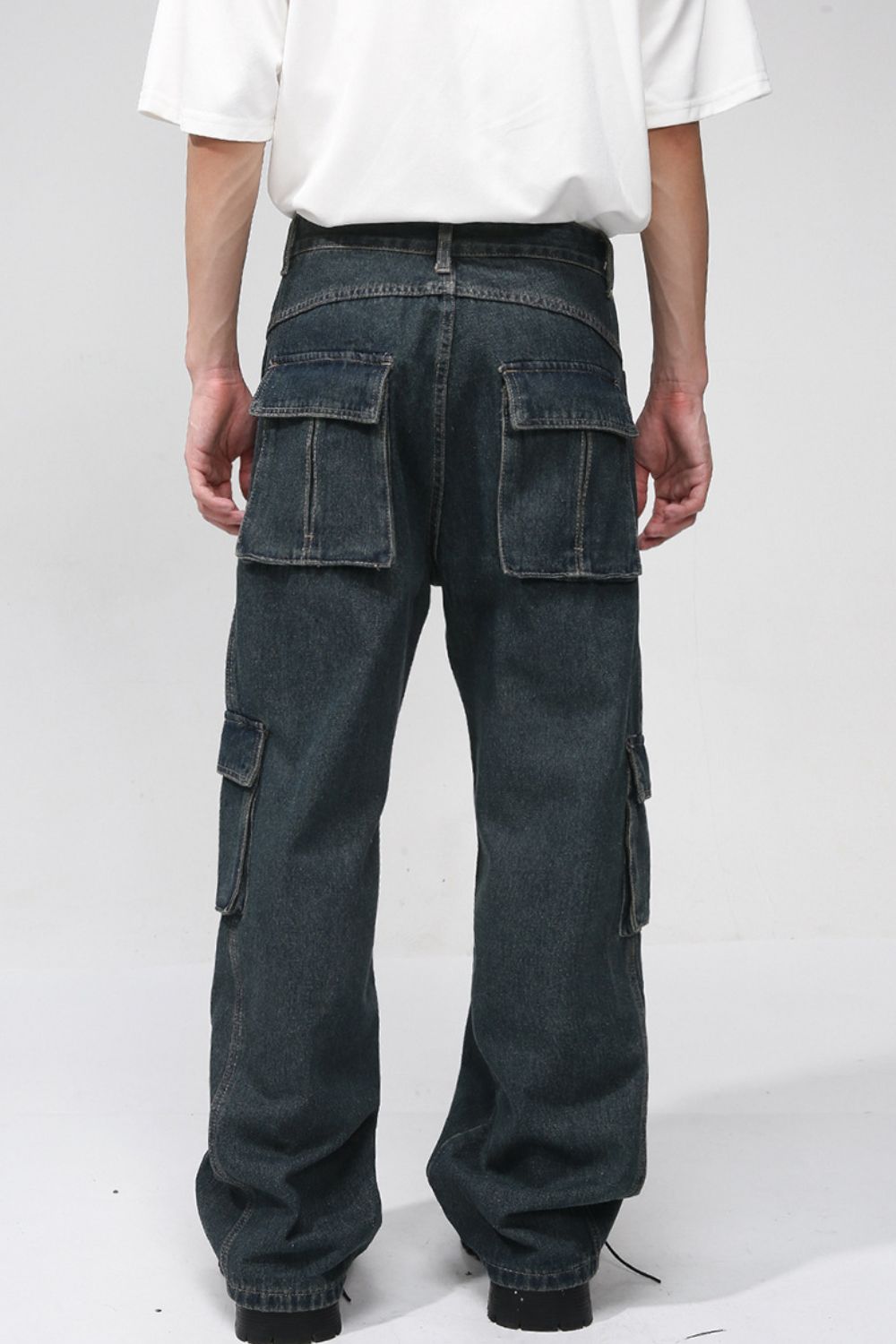 Men's Multi Pocketed Cargo Jeans
