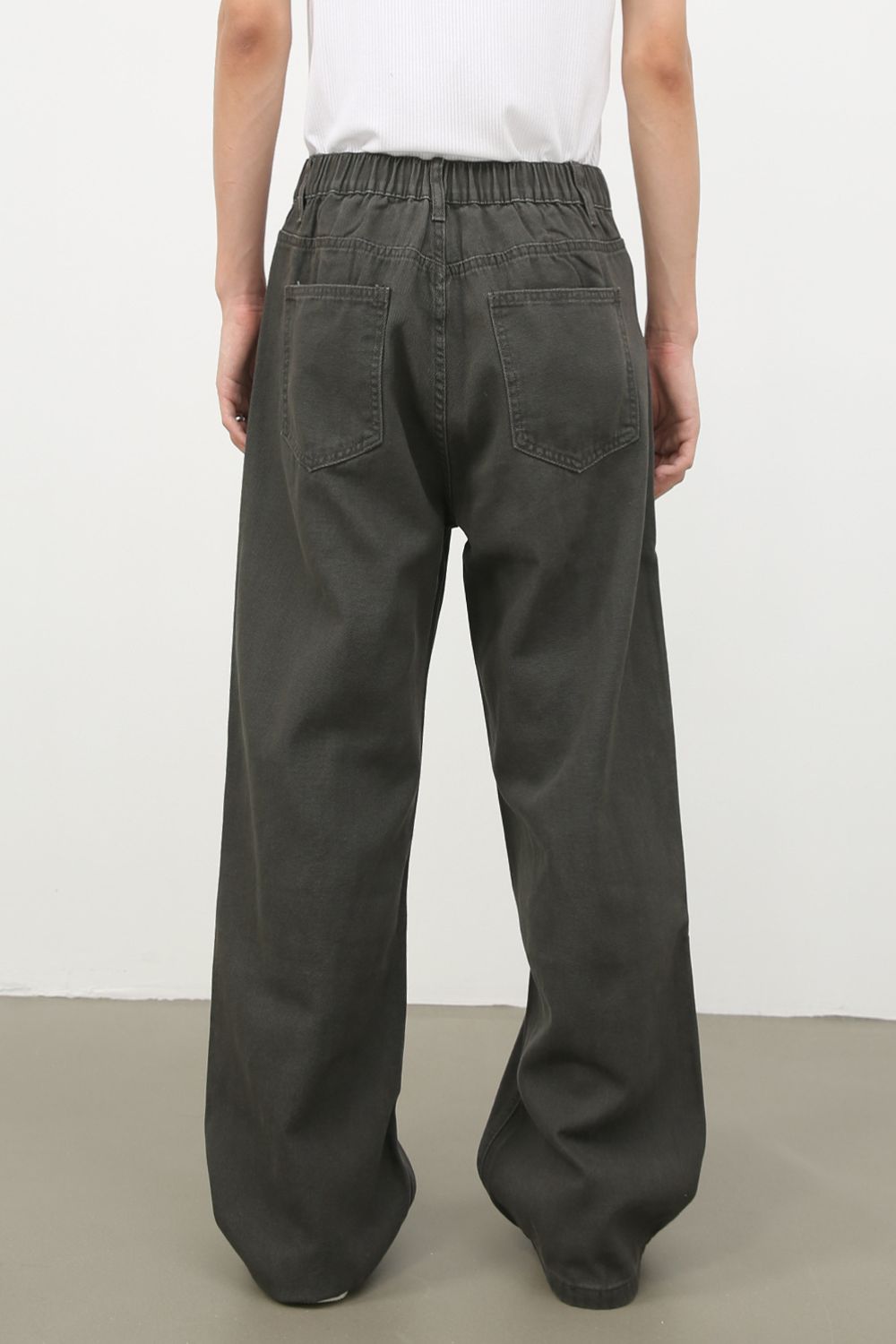 Men's Half Elastic Waist Jeans with Pockets