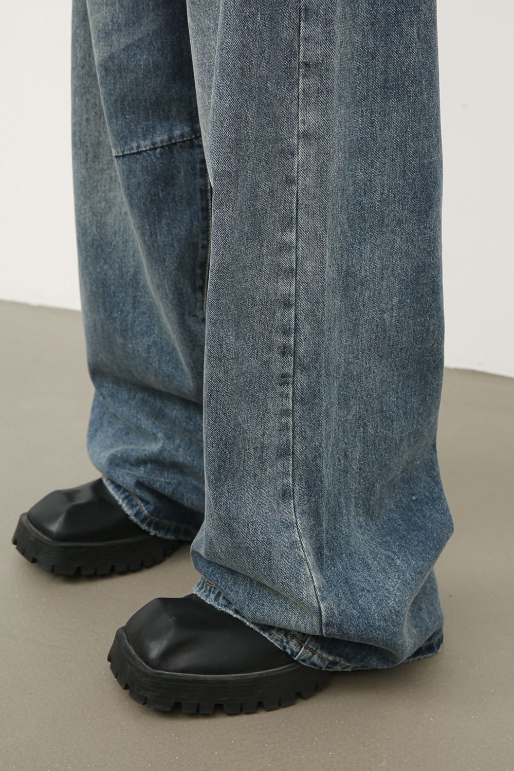 Men's Distressed Wide Leg Jeans