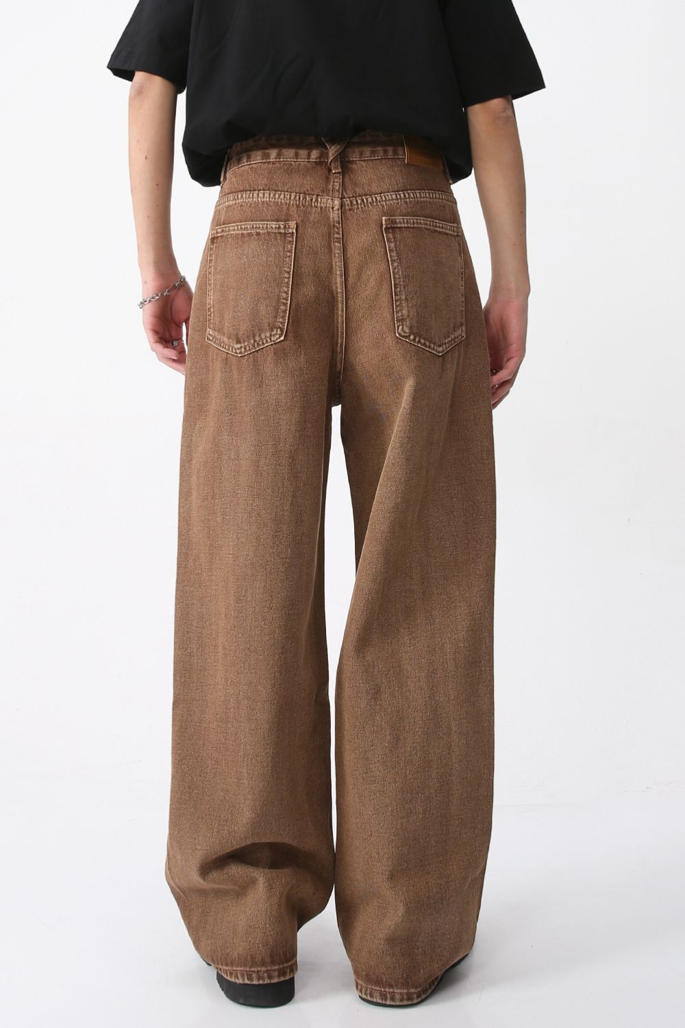 Wide Leg Jeans with Pockets