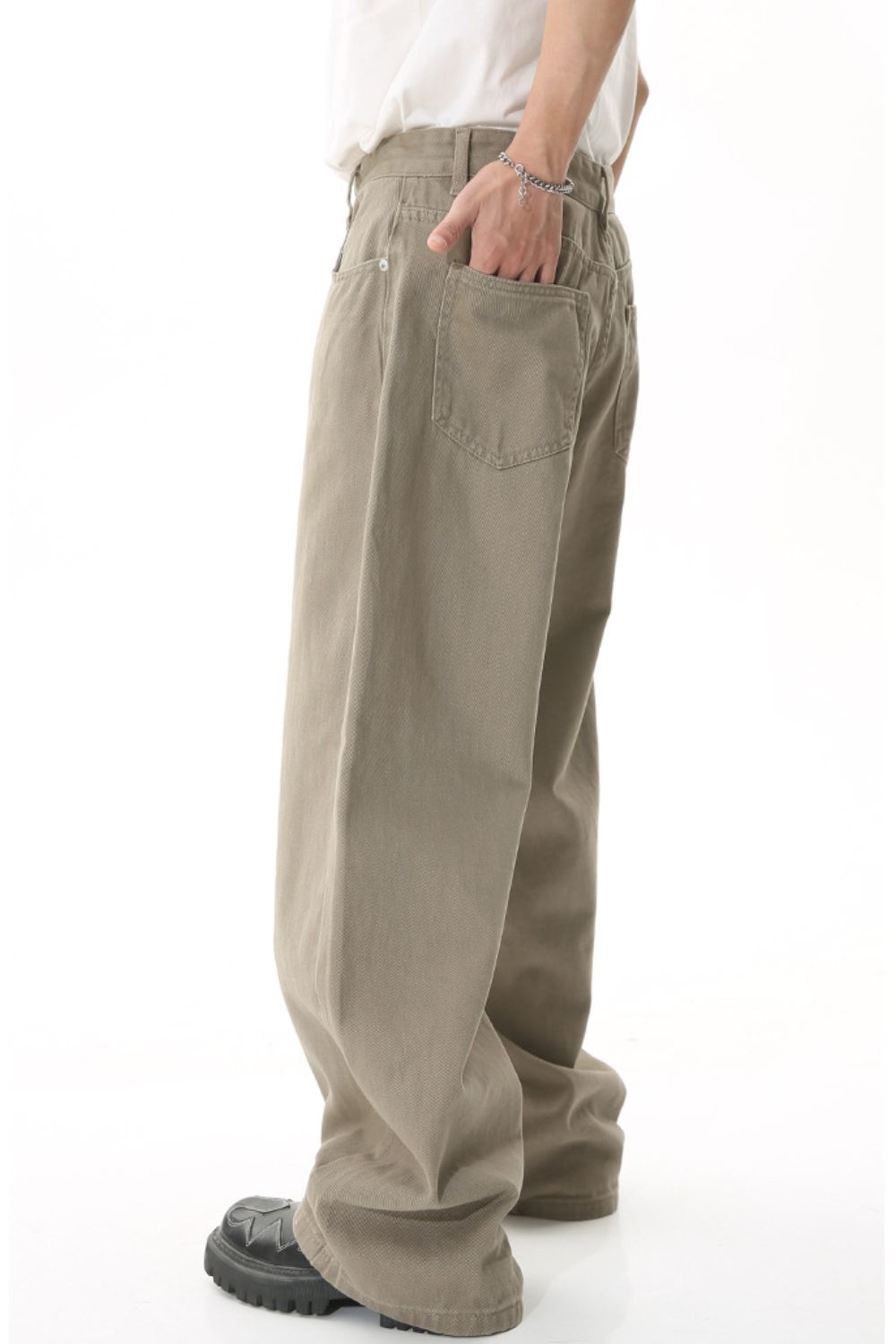 Men's Mid-Rise Straight-Leg Jeans