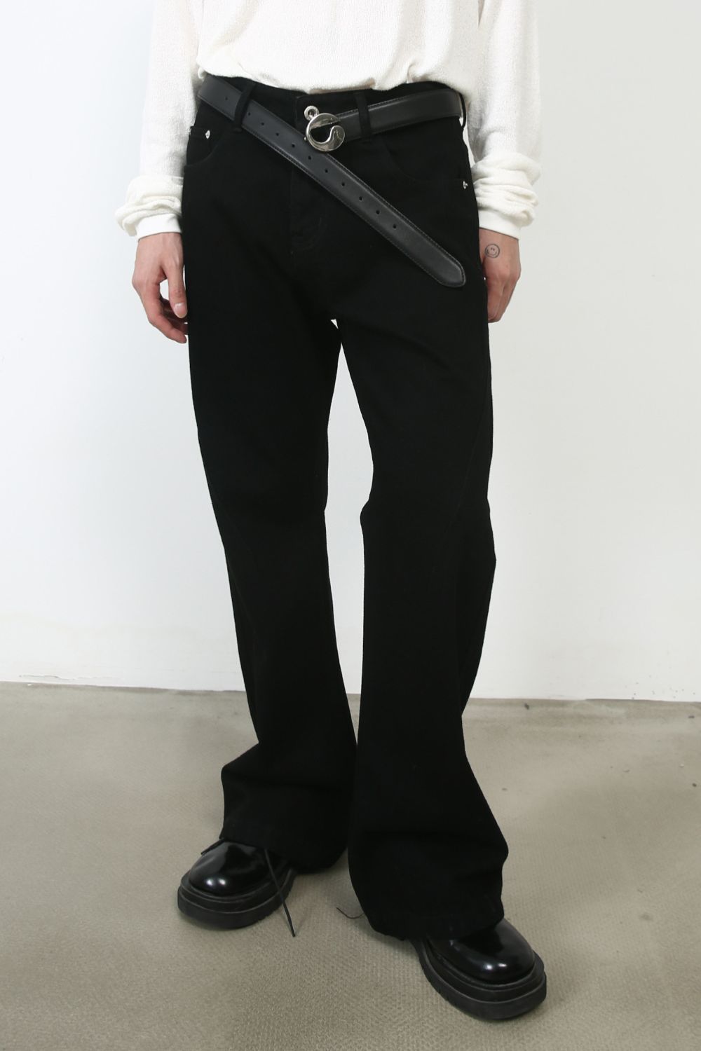 Men's Mid Rise Bootcut Jeans