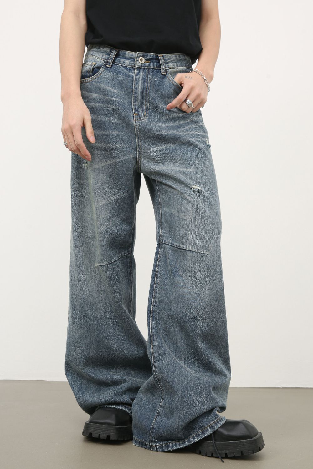 Men's Distressed Wide Leg Jeans