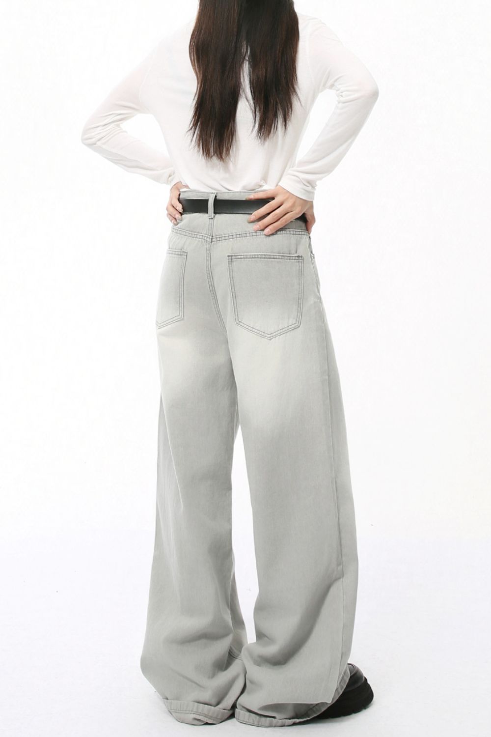 Wide Leg Jeans with Pockets