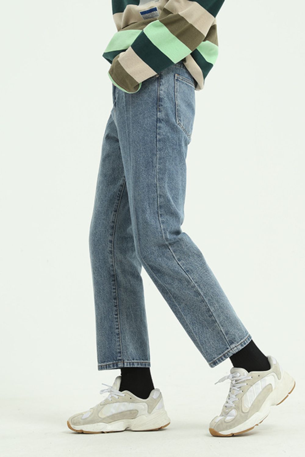 Straight Leg Jeans with Pockets