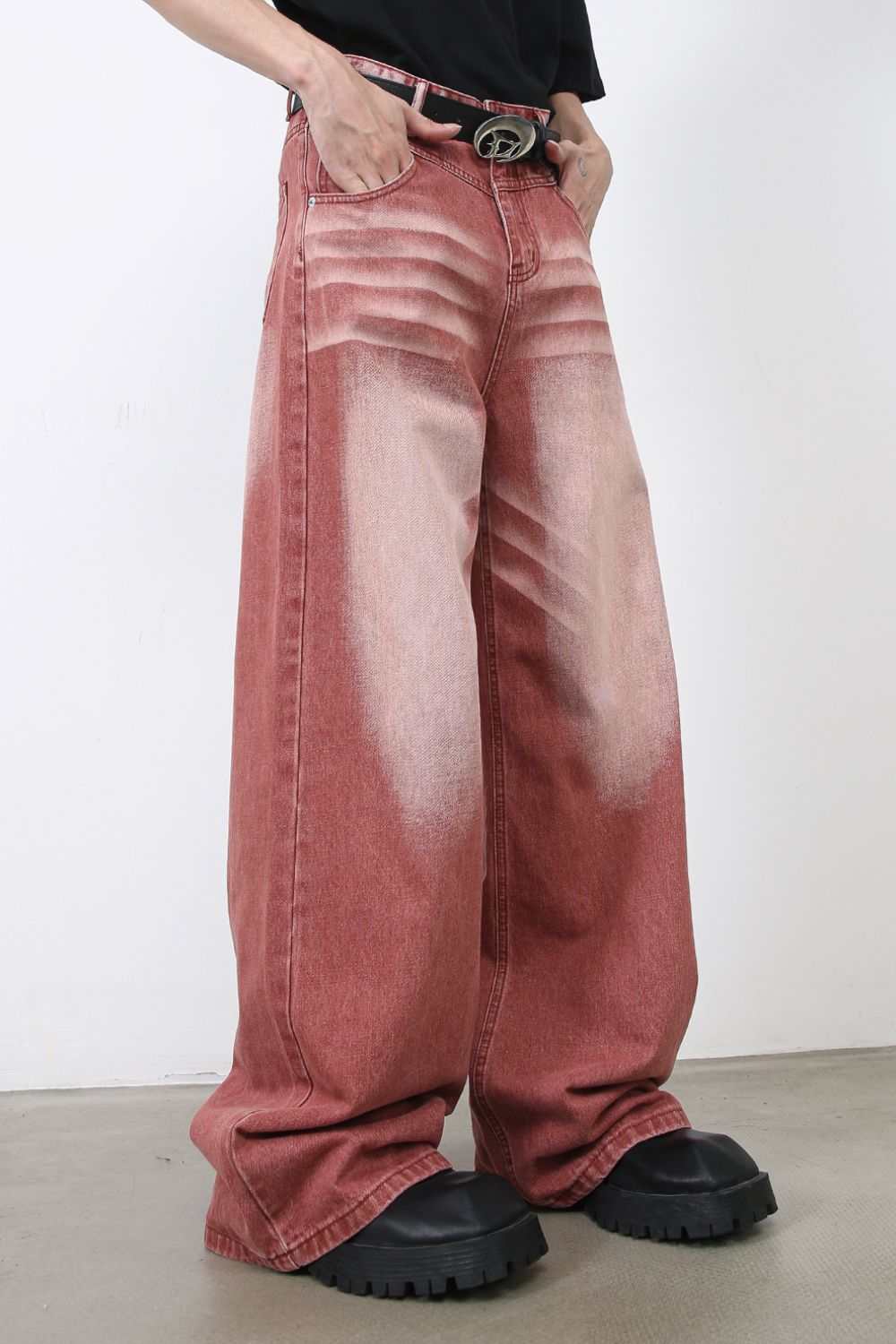 Men's Wide Leg Jeans with Pockets