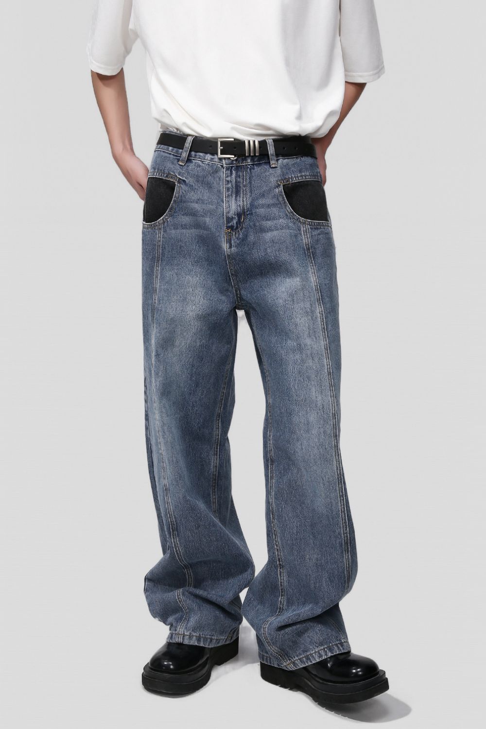 Mid Rise Waist Jeans with Pockets
