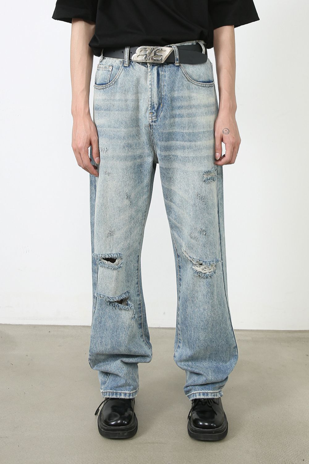 Men's Distressed Jeans with Pockets