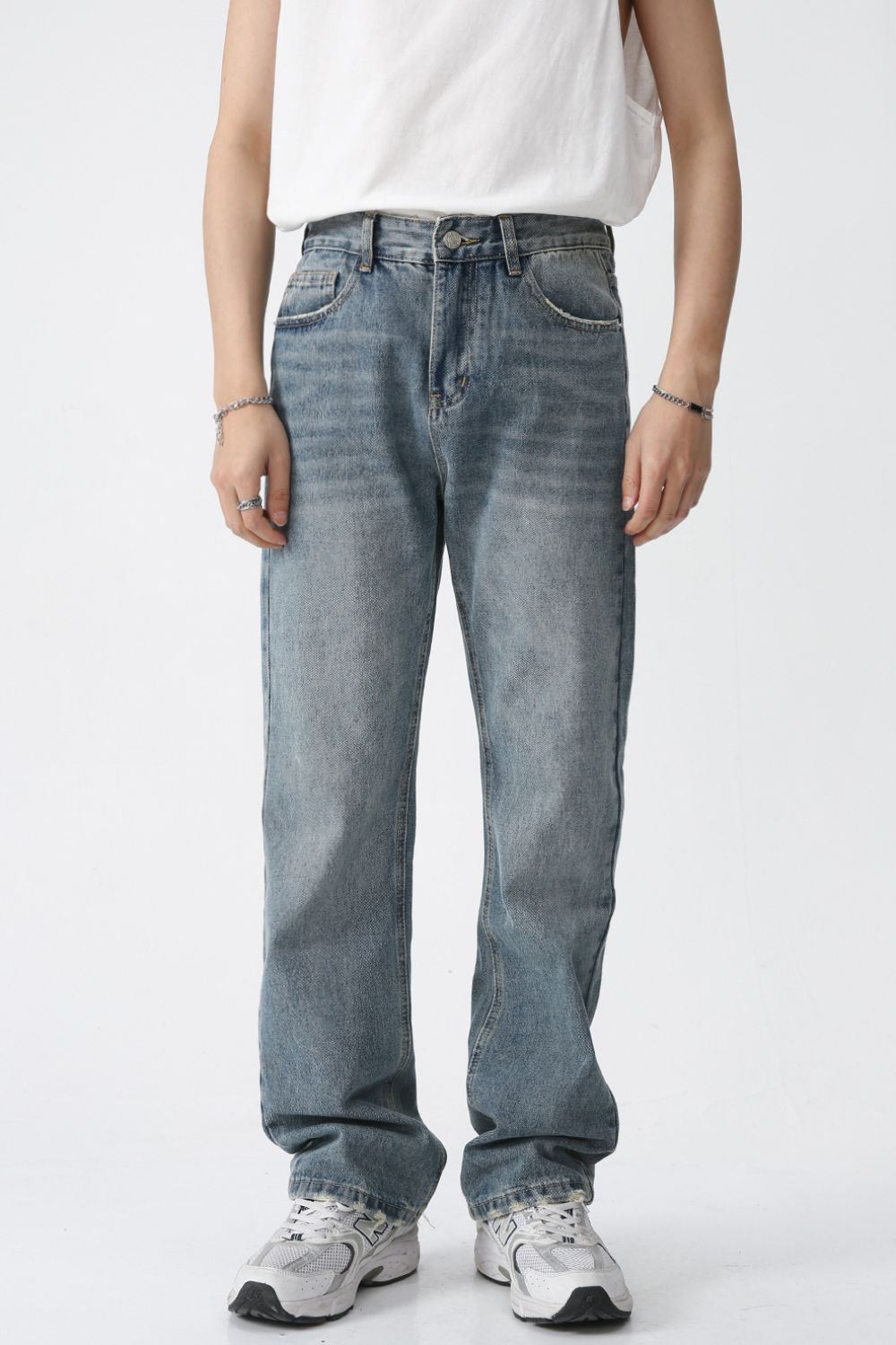 Mid Rise Men's Jeans with Pockets
