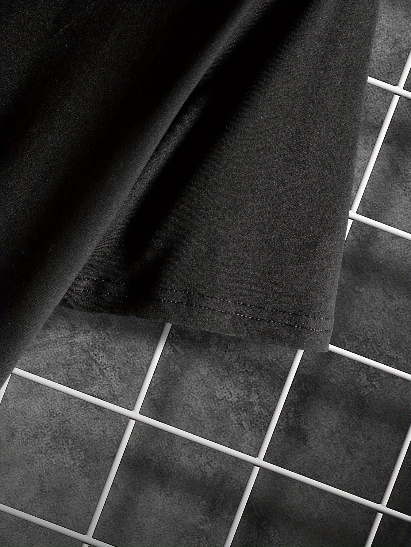 Men's Graphic T-Shirt - Retro Mountain Print, Short Sleeves, Summer Fit